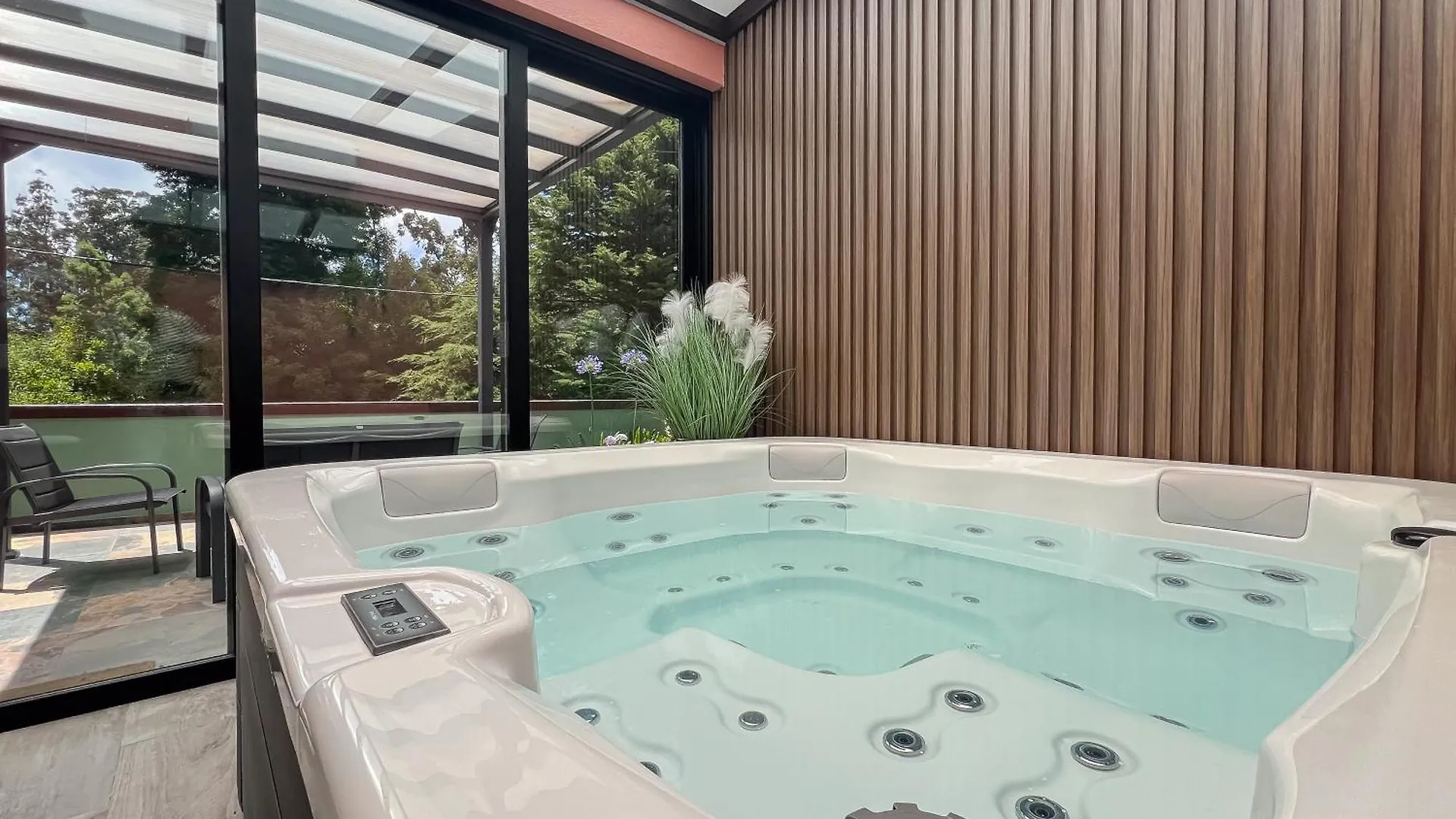 Дом отдыха Вилла Casa Requinte - Jacuzzi Арку-да-Кальета Португалия